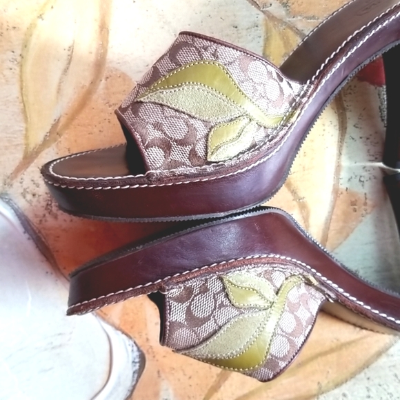 Vtg COACH POPPYS for PEACE Flowers MULES Leather Suede Applique Clogs Heels 8.5m - Picture 6 of 16